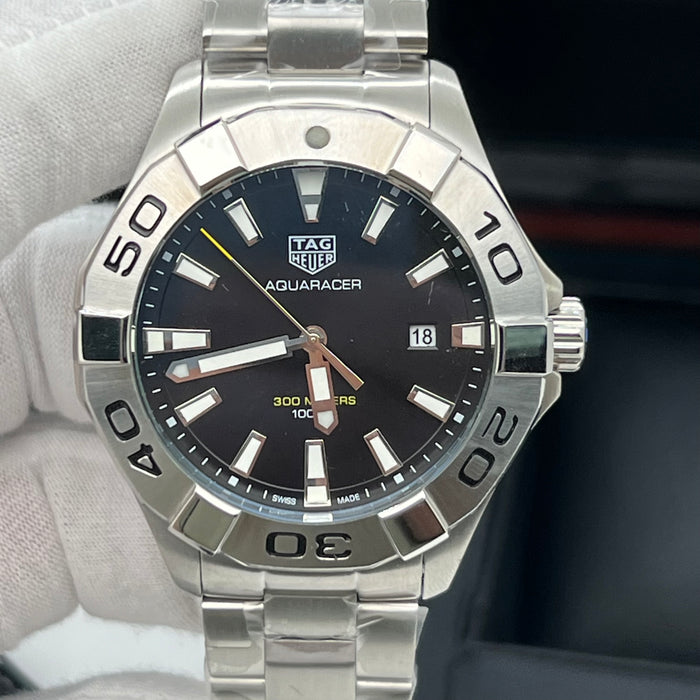 TAG Heuer Aquaracer 300m Black Dial Stainless Steel Bezel Automatic Men's Watch