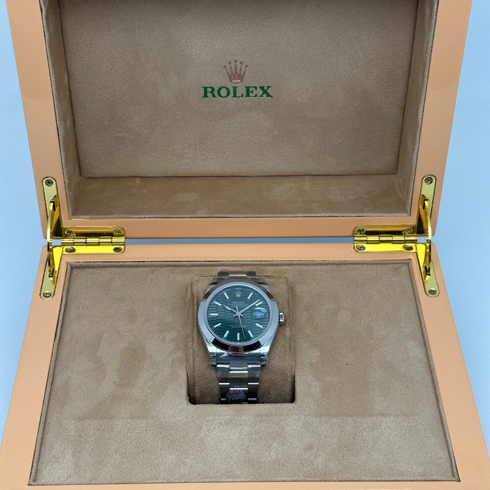 Rolex Datejust 41 Green Motif Dial Smooth Bezel Oyster – Swiss Super Clone 1:1