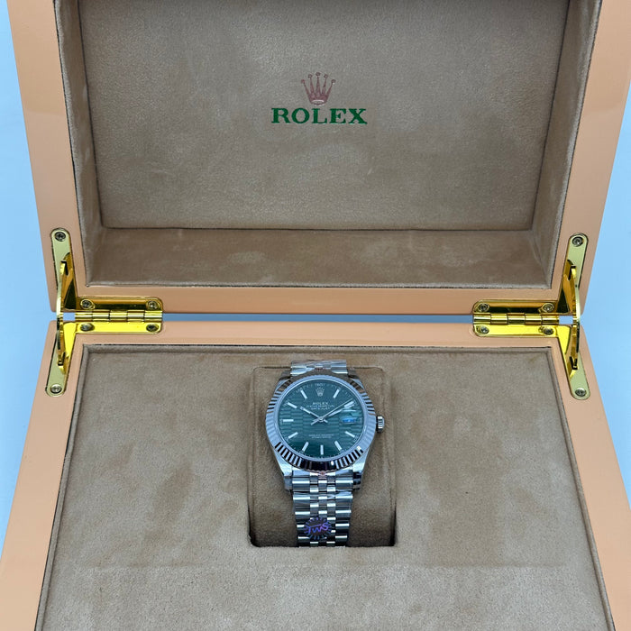 Rolex Datejust 41 Green Motif Dial Fluted – Jubilee – Swiss Super Clone 1:1