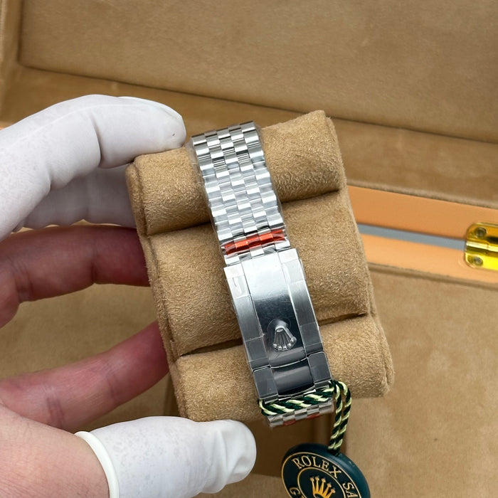 Rolex Datejust 41 Black Dial Smooth Bezel – Jubilee – Swiss Super Clone 1:1