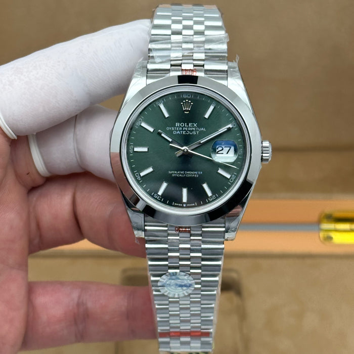Rolex Datejust 41 Green Dial Smooth Bezel – Jubilee – Swiss Super Clone 1:1