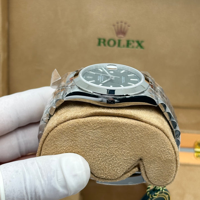 Rolex Datejust 41 Green Dial Smooth Bezel – Jubilee – Swiss Super Clone 1:1