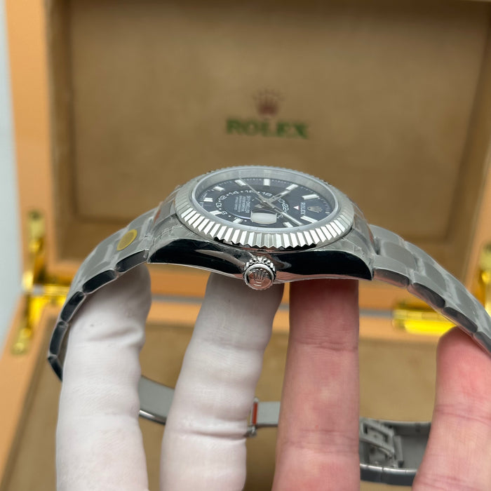 Rolex Sky-Dweller Oyster Perpetual – Blue Dial – Fluted Bezel – Swiss Super Clone