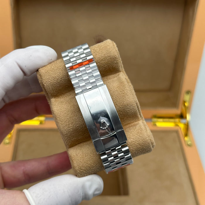 Rolex Sky-Dweller Oyster Perpetual – White Dial – Fluted Bezel – Jubilee Bracelet