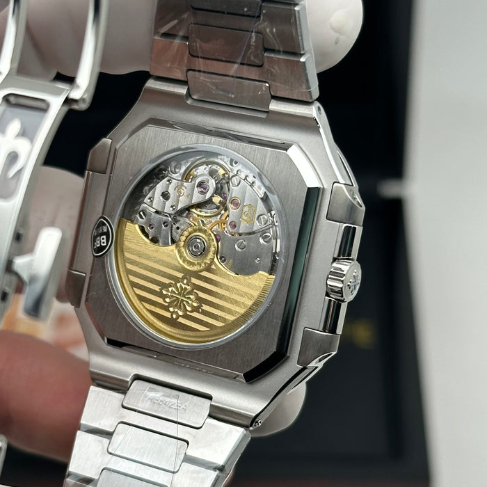 Patek Philippe Cubitus 5821/1A – Olive Green Dial – Stainless Steel – 45mm – Swiss Super Clone