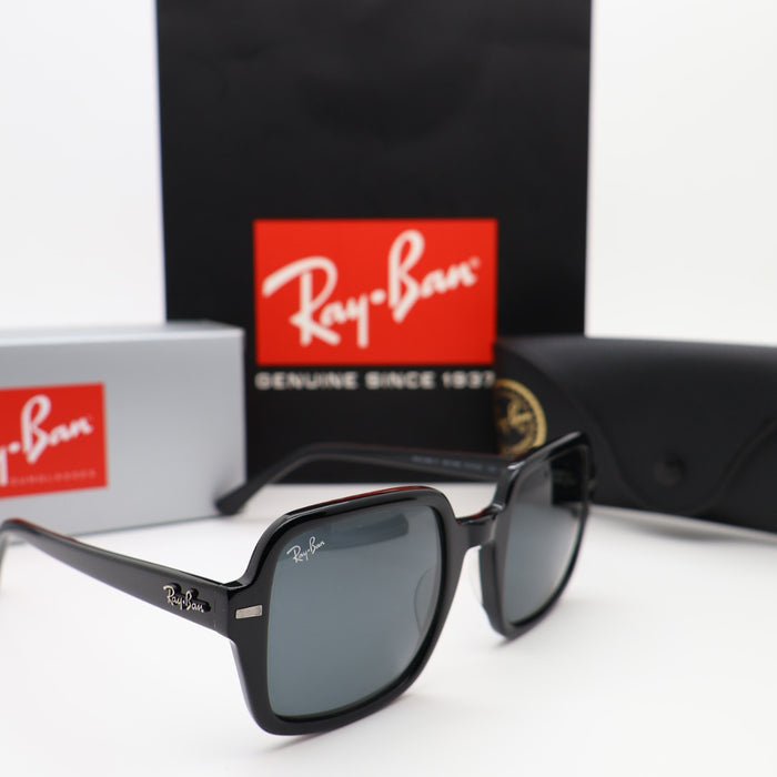 Ray . Ban