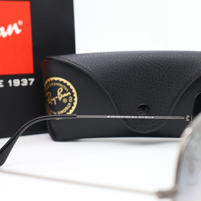 Ray.Ban