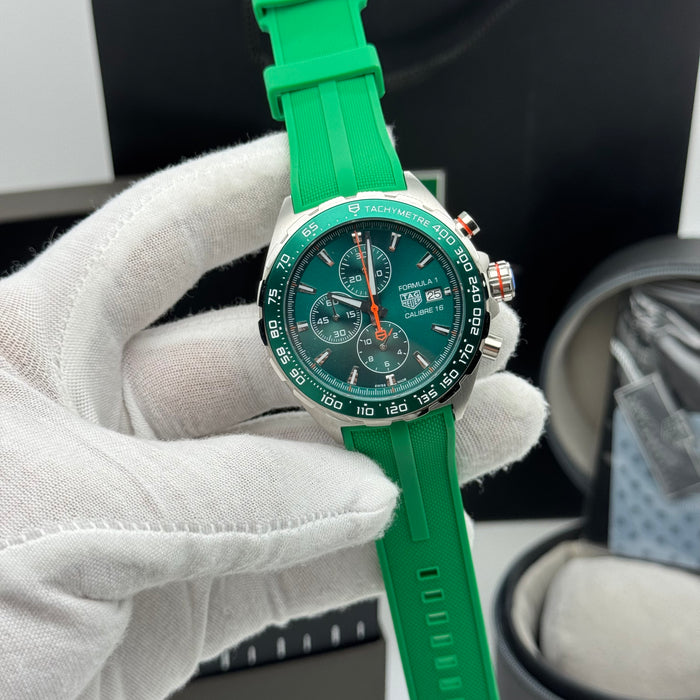 TAG Heuer Formula 1 Calibre 16 Chronograph Men’s Watch – Green Dial & Rubber Strap