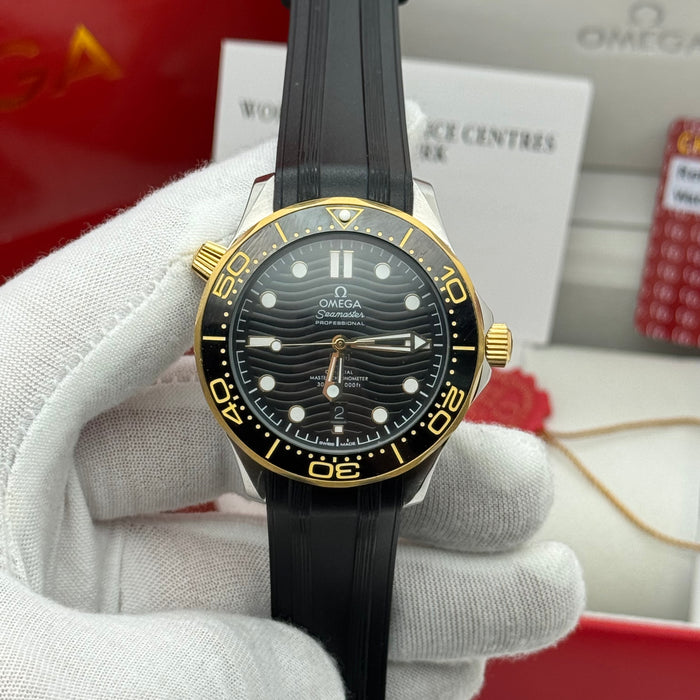 Omega Seamaster Diver 300M Co-Axial Master Chronometer Chronograph 44mm Steel & Yellow Gold Black Dial