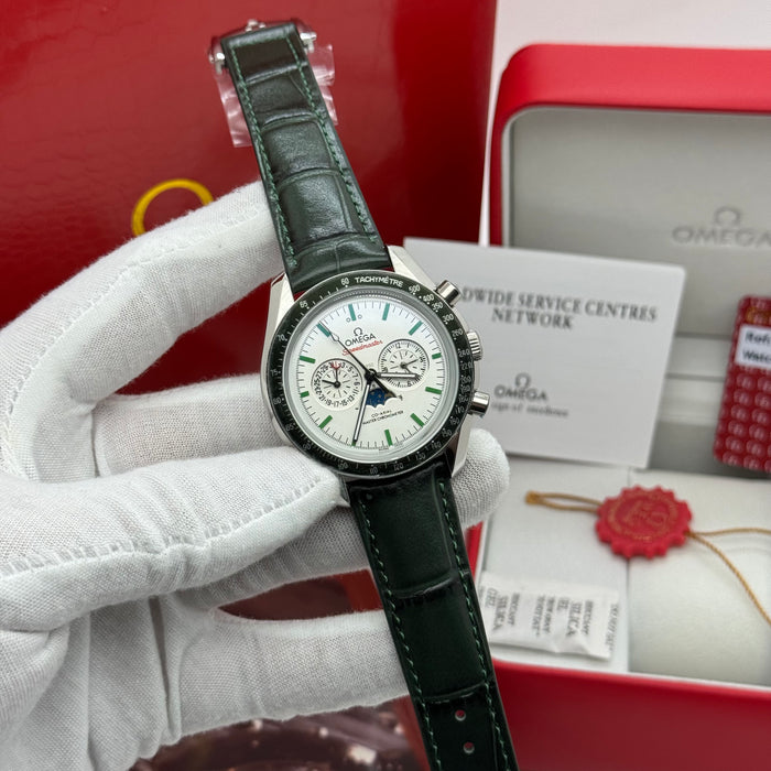 Omega Speedmaster Moonphase Co-Axial Master Chronometer Chronograph 44.25mm