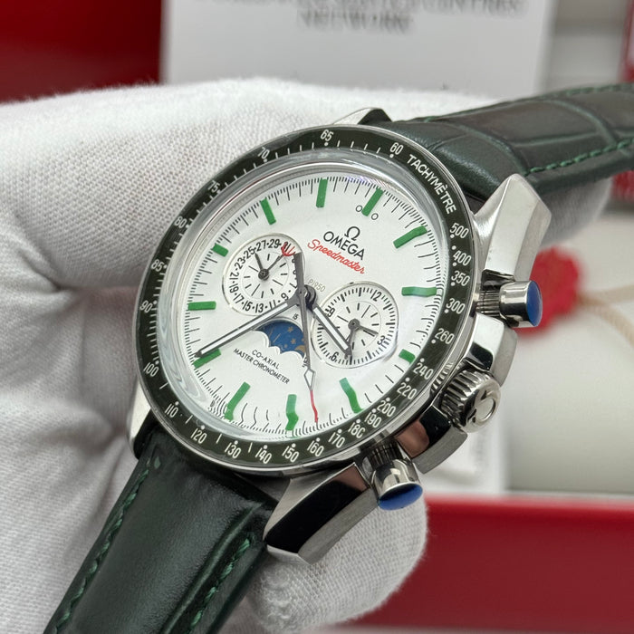 Omega Speedmaster Moonphase Co-Axial Master Chronometer Chronograph 44.25mm