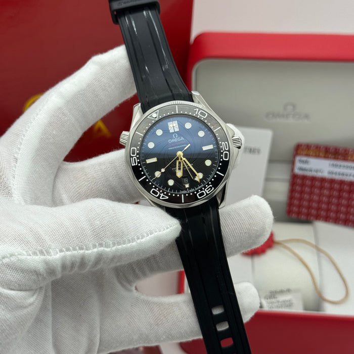 Omega Seamaster Diver 300M Co-Axial Master Chronometer “James Bond 007 Edition”