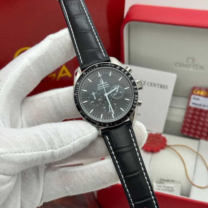 Omega Speedmaster Professional Moonwatch Co-Axial Master Chronometer Chronograph 42mm