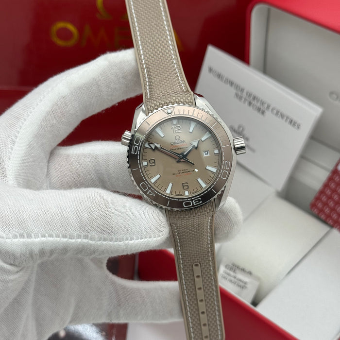 Omega Seamaster Planet Ocean 43.5mm – Beige Dial, Automatic Co-Axial Master Chronometer
