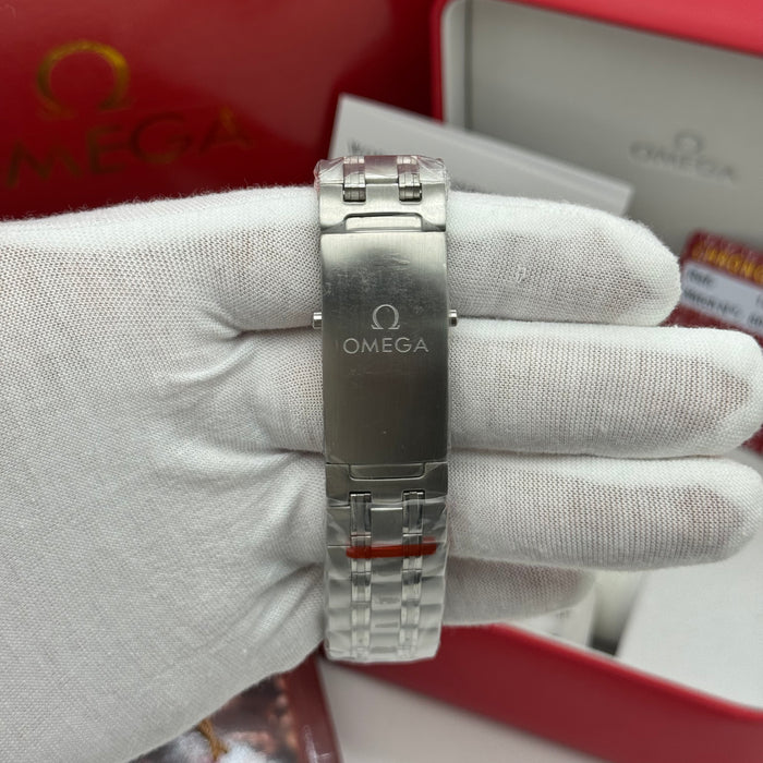 Omega Seamaster Diver 300M Co-Axial Master Chronometer 42mm – White Ceramic Dial