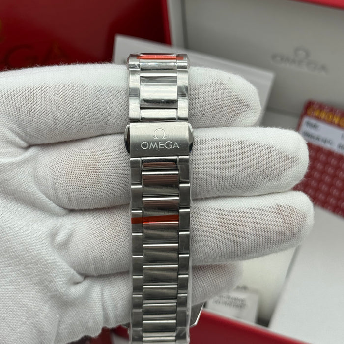 Omega Seamaster Aqua Terra Co-Axial Master Chronometer 41mm – Green Teak Dial