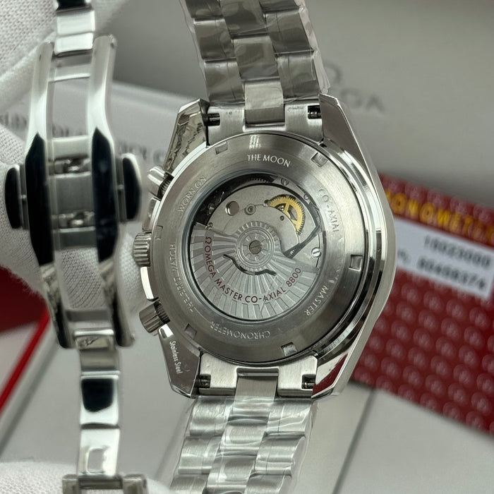 Omega Speedmaster Moonphase Co-Axial Master Chronometer Chronograph – White Dial