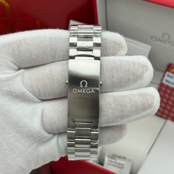 Omega Seamaster Planet Ocean 600M Co-Axial Master Chronometer Chronograph