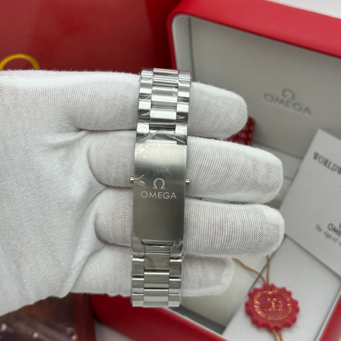 Omega Seamaster Planet Ocean 600M Chronograph – Black Dial with Orange Bezel