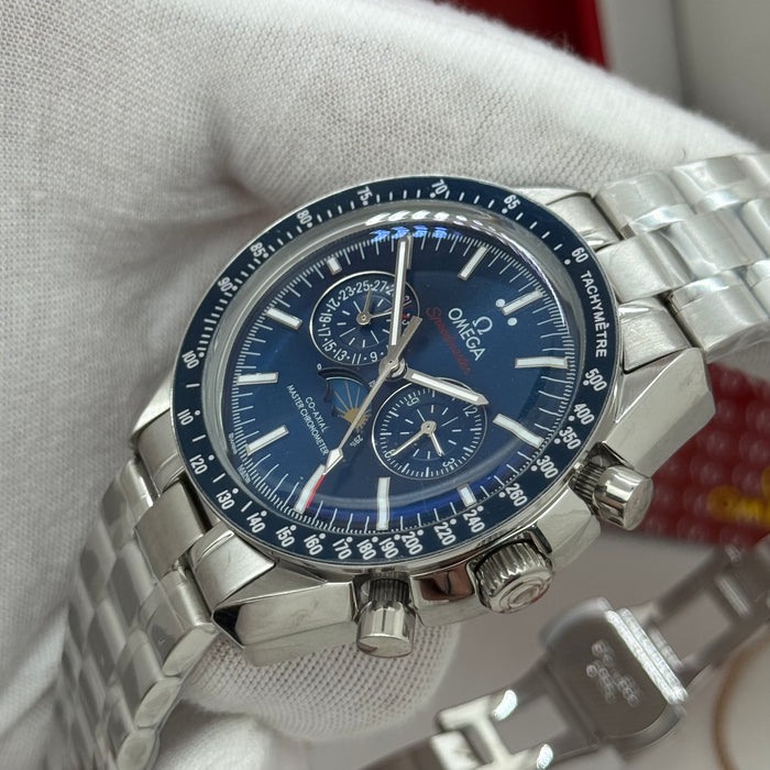 Omega Speedmaster Moonphase Co-Axial Master Chronometer – Blue Dial