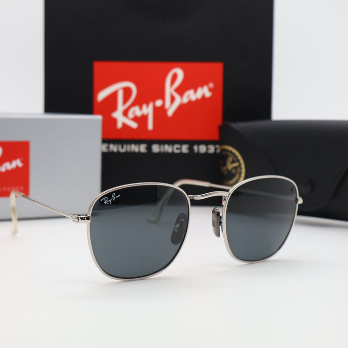 Ray.Ban