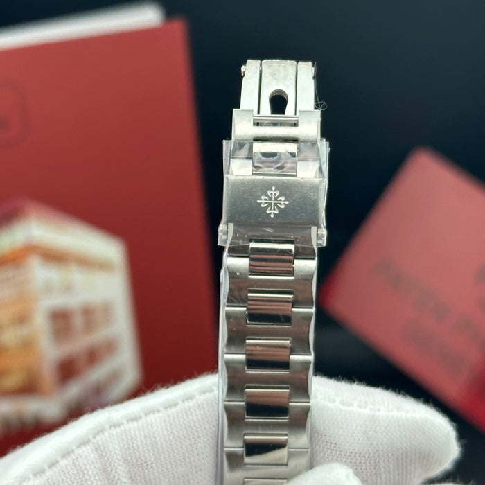 Patek Philippe Nautilus-Style Stainless Steel Watch – Black Dial Edition