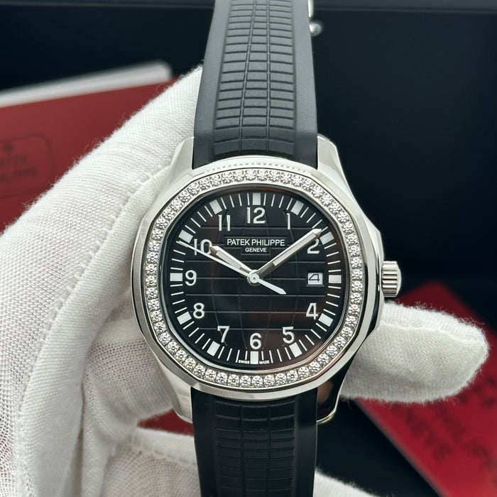 Patek Philippe Aquanaut 40MM Diamond Bezel Automatic Watch – Black Dial & Rubber Strap