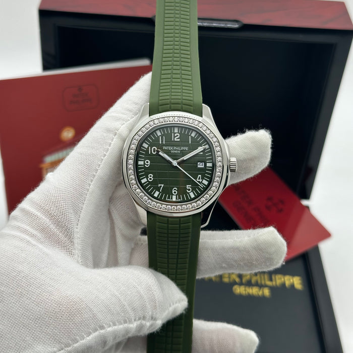 Patek Philippe Aquanaut 40MM | Green Dial – Diamond Bezel – Rubber Strap Edition