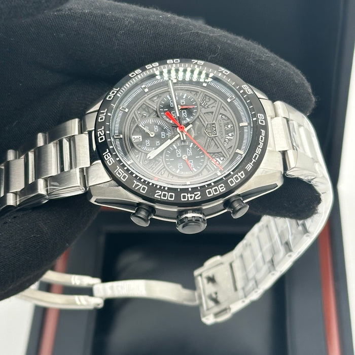 TAG Heuer Carrera Calibre Heuer 02