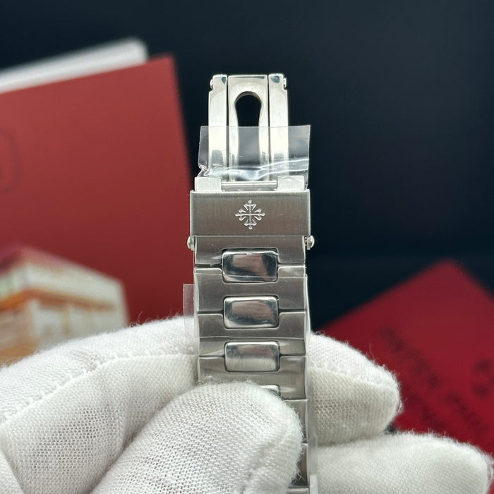 Patek Philippe Cubitus Annual Calendar Moonphase – Blue Dial