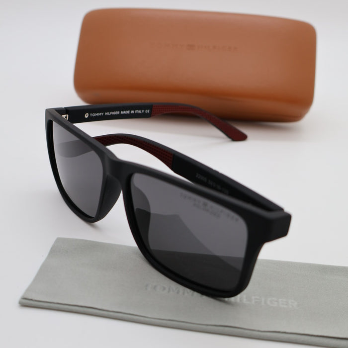 Tommy Hilfigher Polarized Sunglass MultiColor