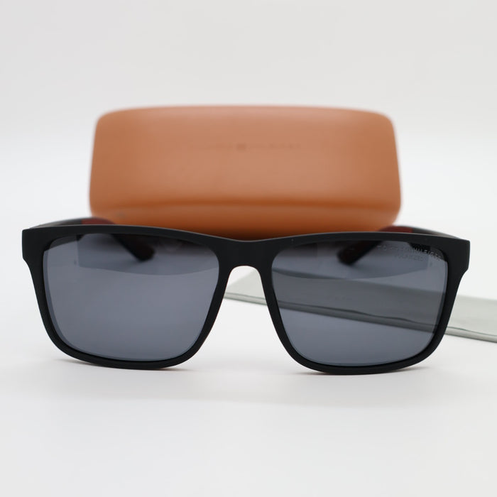 Tommy Hilfigher Polarized Sunglass MultiColor