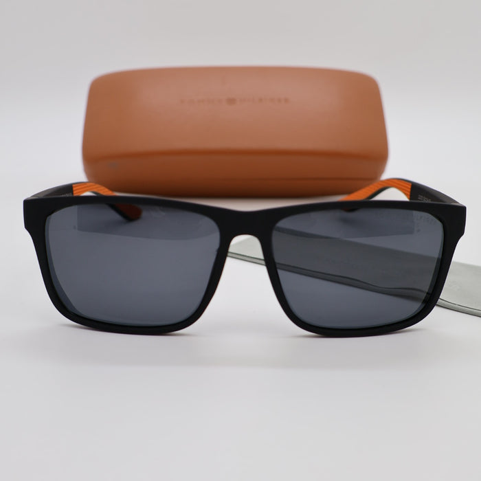 Tommy Hilfigher Polarized Sunglass MultiColor