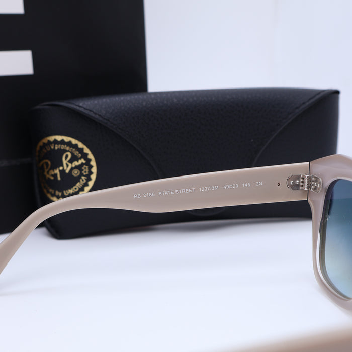 Ray.Ban