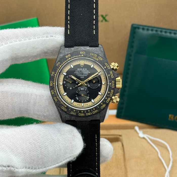 Rolex Daytouna Luxury Carbon Chronograph Watch – Black Dial with Gold Accents | Swiss Movement