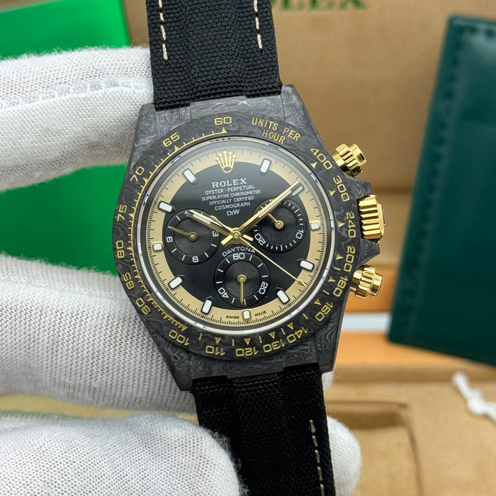 Rolex Daytouna Luxury Carbon Chronograph Watch – Black Dial with Gold Accents | Swiss Movement