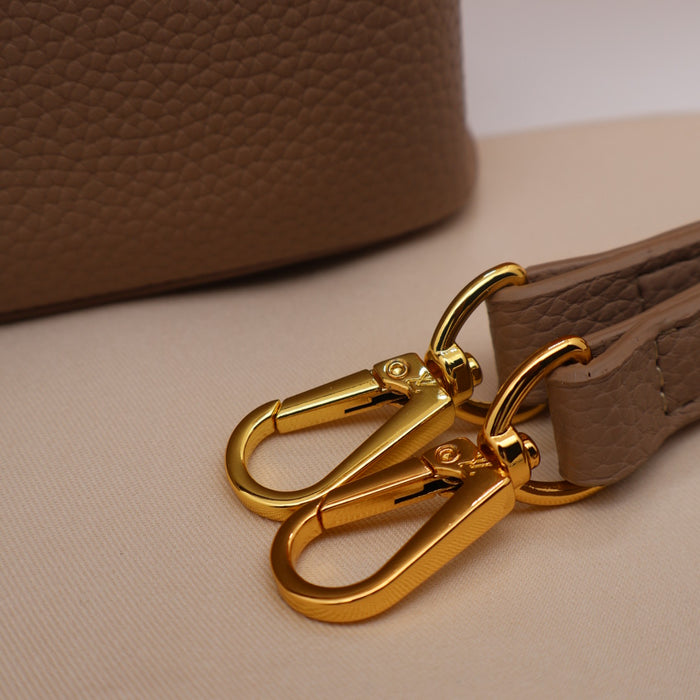 Louis Vuitton Capucines BB Bag – Grained Leather with Gold Hardware