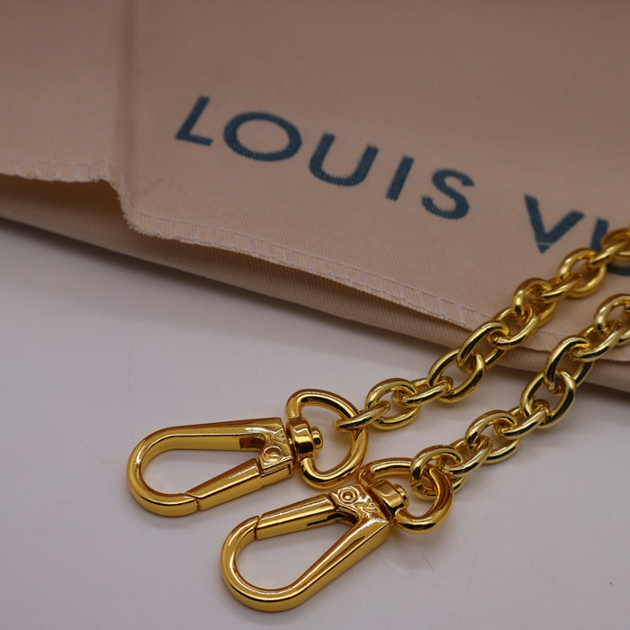 Louis Vuitton Capucines BB Bag – Two-Tone Grained Leather with Gold Details