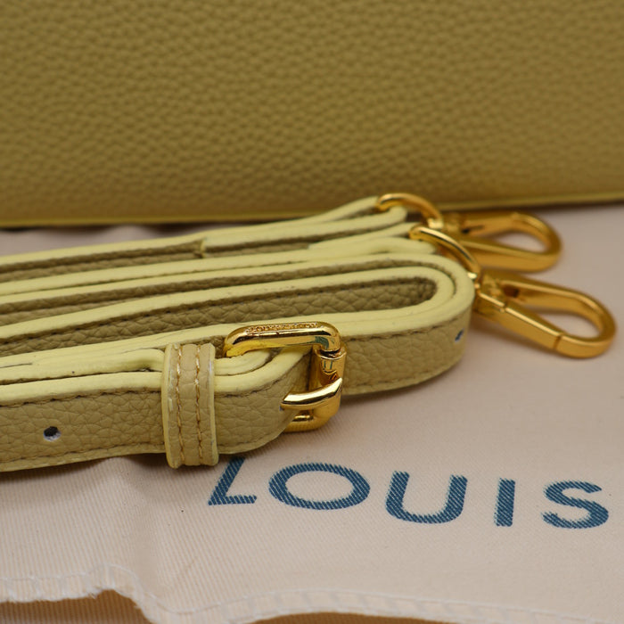 Louis Vuitton Capucines BB Bag – Grained Leather with Ivory LV Logo