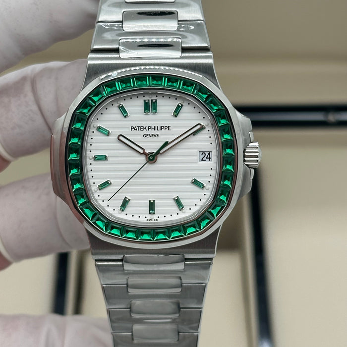 Patek Philippe Nautilus White Dial with Green Gem Bezel – Swiss Super Clone | Automatic