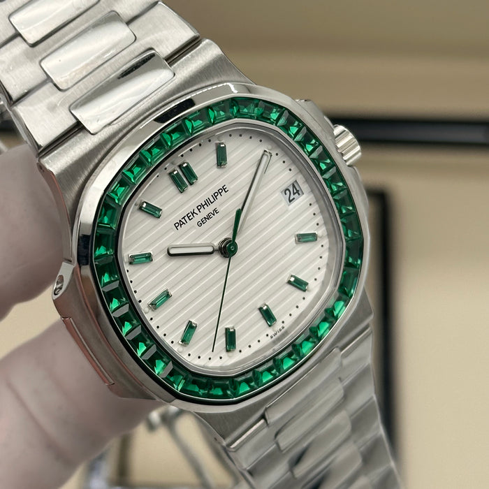 Patek Philippe Nautilus White Dial with Green Gem Bezel – Swiss Super Clone | Automatic