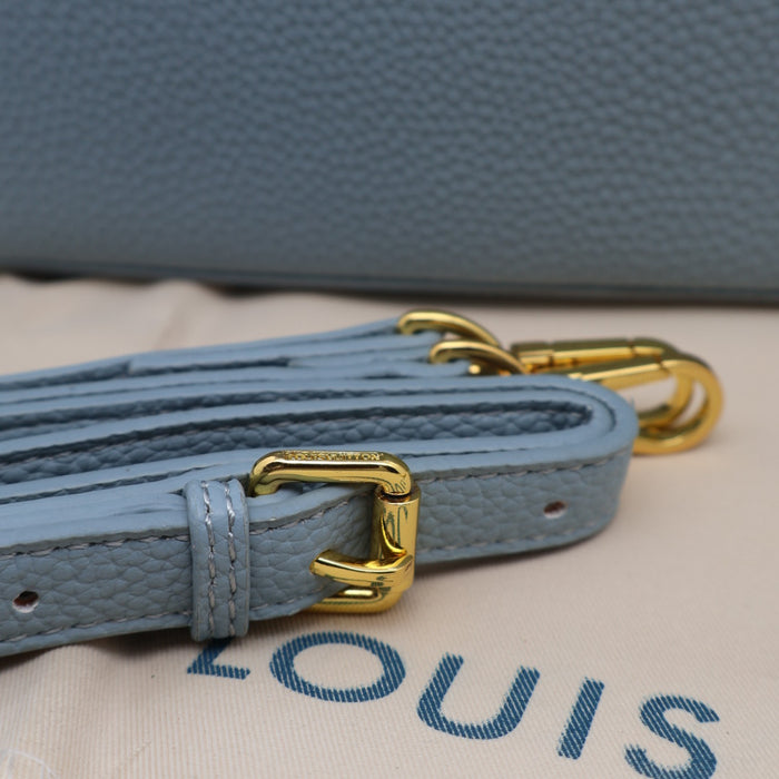 Louis Vuitton Capucines BB Bag – Grained Leather with Ivory LV Logo