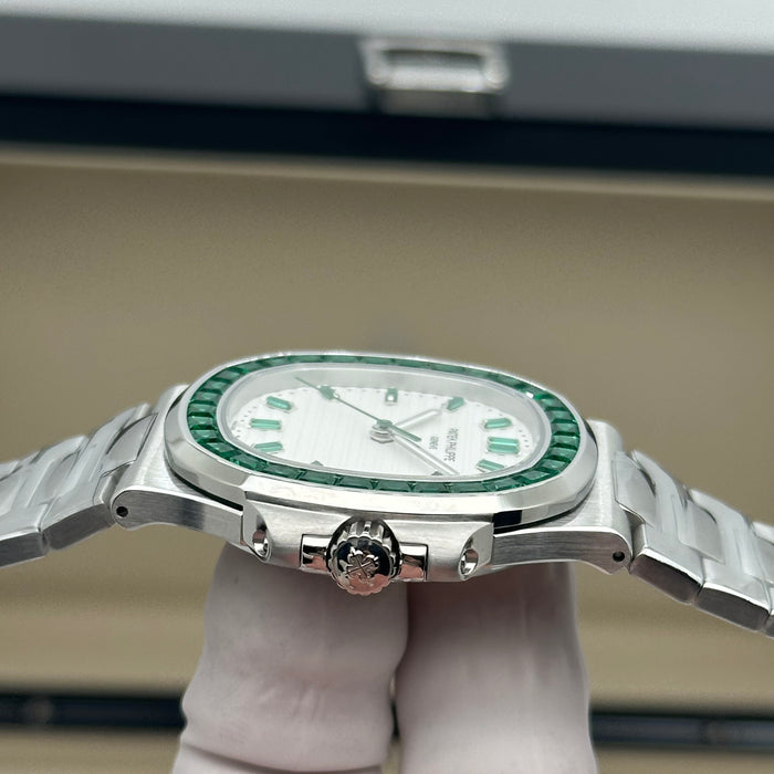 Patek Philippe Nautilus White Dial with Green Gem Bezel – Swiss Super Clone | Automatic
