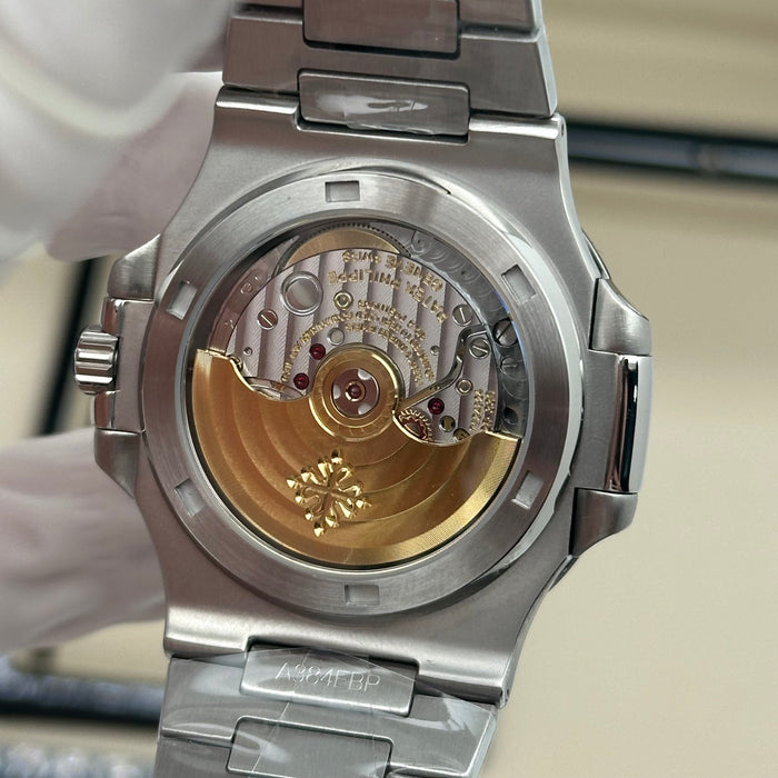 Patek Philippe Nautilus White Dial with Green Gem Bezel – Swiss Super Clone | Automatic