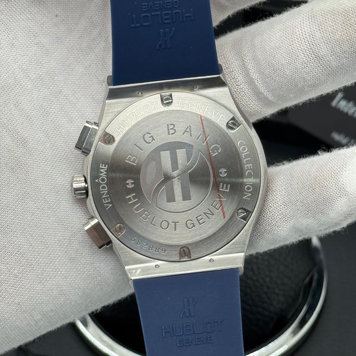 Hublot Classic Fusion Chronograph – Blue Dial | Rubber Strap