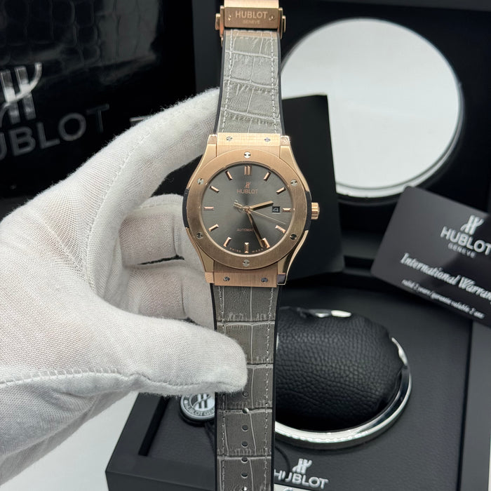 Hublot Classic Fusion Automatic – Rose Gold Case | Grey Leather Strap