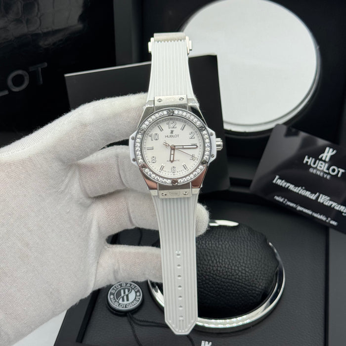 Hublot Classic Fusion Automatic 38MM – White Dial | Diamond Bezel & Rubber Strap