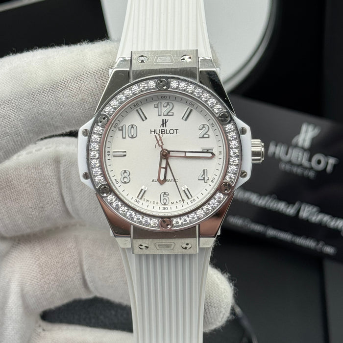 Hublot Classic Fusion Automatic 38MM – White Dial | Diamond Bezel & Rubber Strap