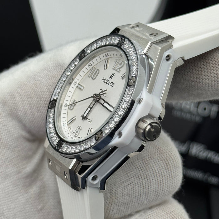 Hublot Classic Fusion Automatic 38MM – White Dial | Diamond Bezel & Rubber Strap