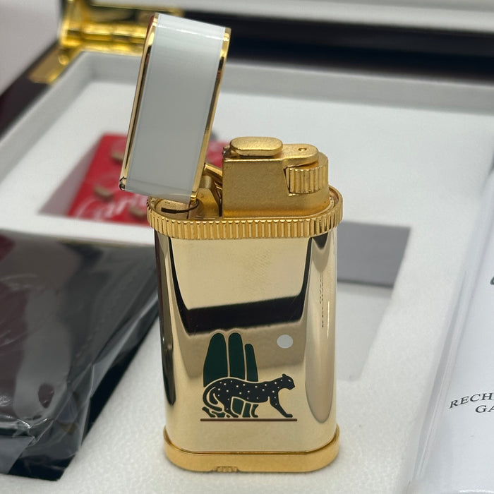 Panthère de Cartier motif oval Gold lighter